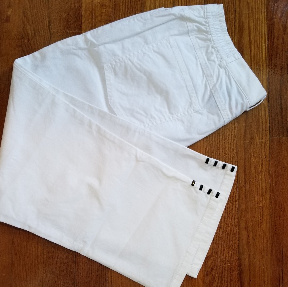 Ruby Rd. Cropped White Summer Pants - Picture 3 of 4